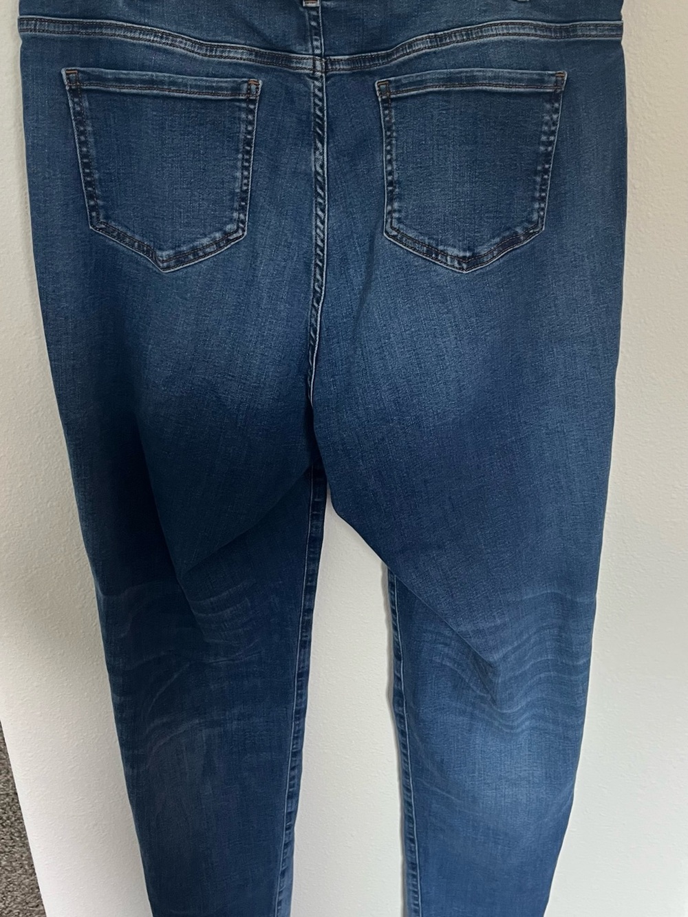 J. Jill Mid Wash Boyfriend Jeans in Blue Denim - Picture 3 of 3